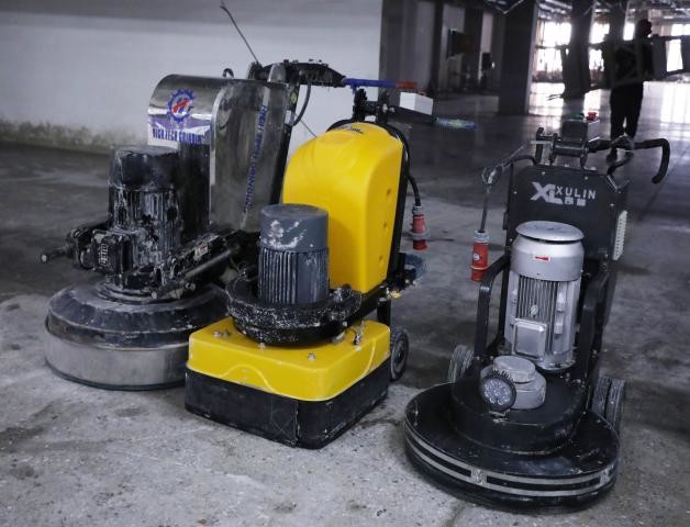 Proces aplikacji wodnego systemu utwardzania podłóg Joaboa Tech